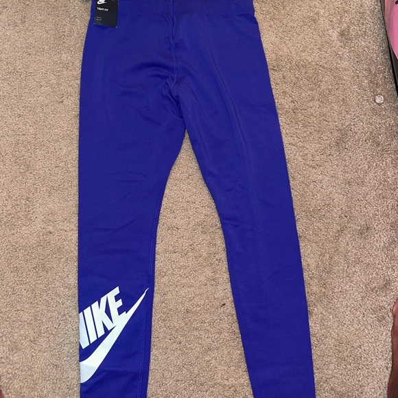 Nike workout leggings
